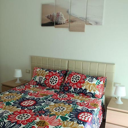 Blueholiday Apartment Piombino Bagian luar foto