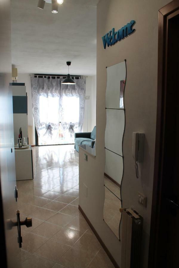 Blueholiday Apartment Piombino Bagian luar foto