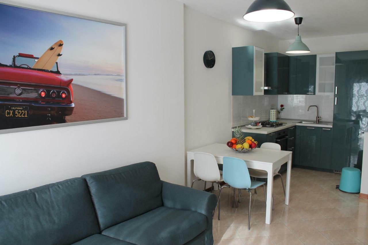 Blueholiday Apartment Piombino Bagian luar foto